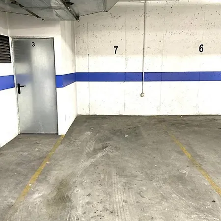 Sevilla En El Centro Con Parking Apartamento *