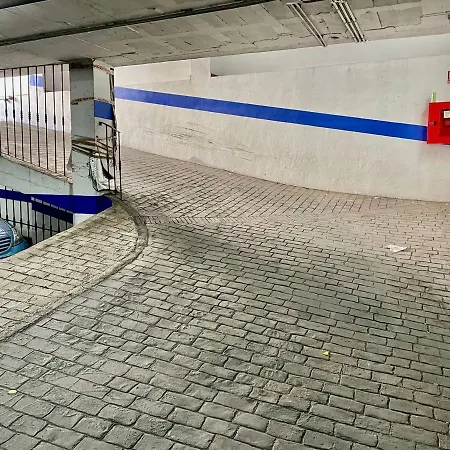Sevilla En El Centro Con Parking